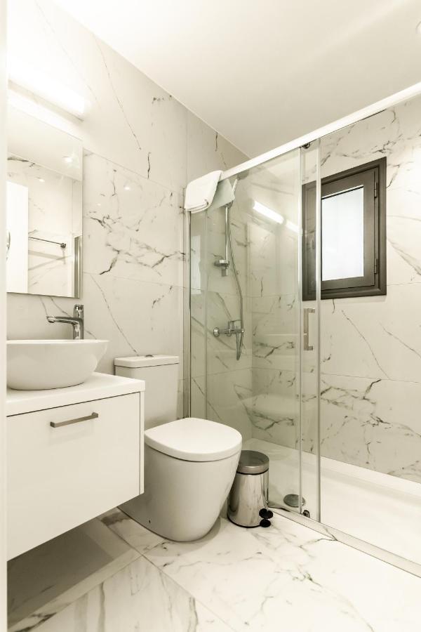 Silver House Boutique Apartment Paphos Exterior photo